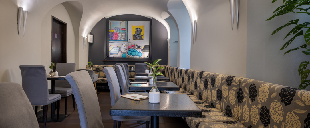 Design Hotel Neruda ★★★★ - Un hôtel de caractère au pied du château de Prague, où les pierres du XIVe siècle dialoguent avec un design contemporain. - Prague, République Tchèque