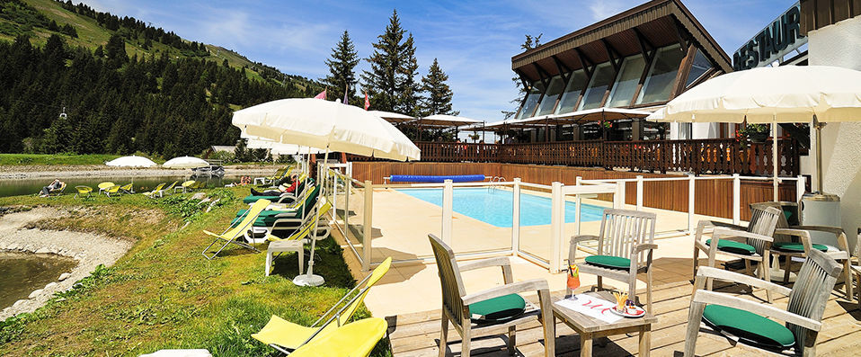 Mercure Courchevel ★★★★ - Dreamy adventure in a snowy winter wonderland. - Courchevel, France