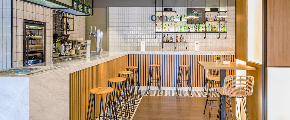 Occidental Granada ★★★★ - Contemporary comforts as your background to glorious Grenada. - Granada, Spain