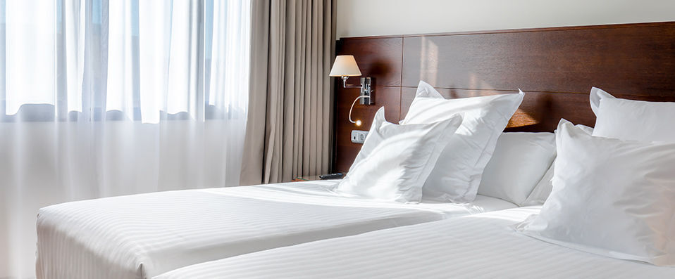 Occidental Granada ★★★★ - Contemporary comforts as your background to glorious Grenada. - Granada, Spain