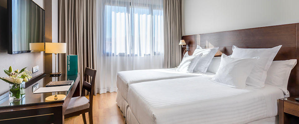 Occidental Granada ★★★★ - Contemporary comforts as your background to glorious Grenada. - Granada, Spain