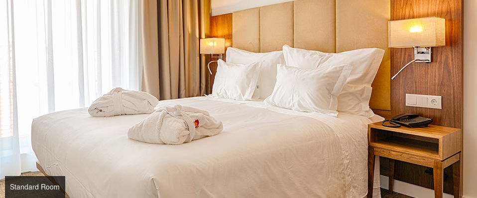 Premium Porto Downtown ★★★★ - Enjoy a relaxed city vibe in central Porto. - Porto, Portugal