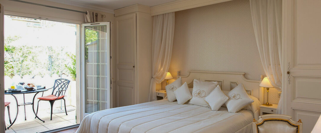 Auberge de Cassagne & Spa ★★★★★ - A fairy-tale, five-star farmhouse inn in the heart of Provence. - Avignon, France