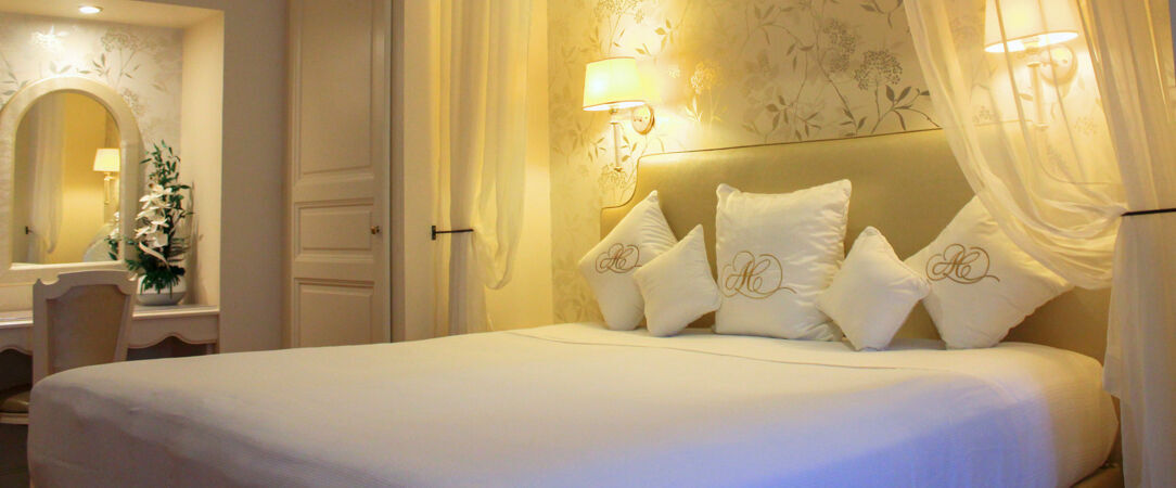 Auberge de Cassagne & Spa ★★★★★ - A fairy-tale, five-star farmhouse inn in the heart of Provence. - Avignon, France