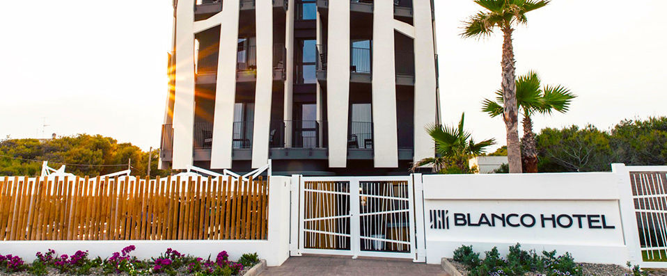 Hotel Blanco - Un hôtel moderne les pieds dans l’eau dans les Pouilles. Pension complète offerte ! - Les Pouilles, Italie