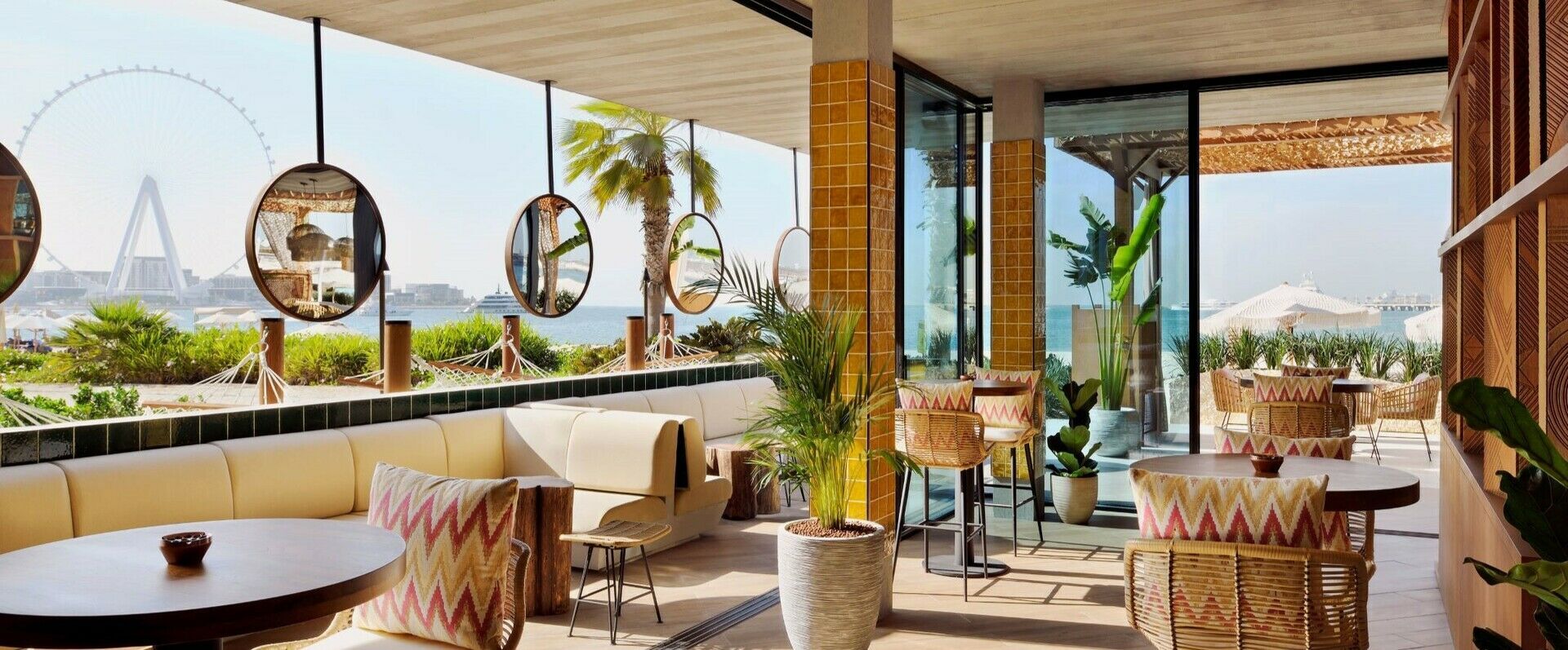 The Ritz-Carlton Dubai ★★★★★ - Succombez au luxe absolu dans un endroit de rêve, l'idéal pour profiter en famille - Dubaï, Émirats Arabes Unis