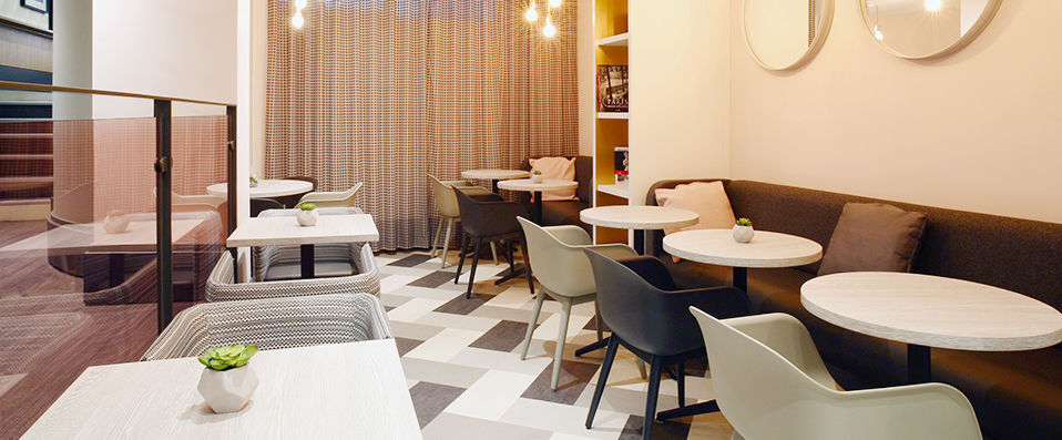 Hotel Mercure Paris Pigalle Sacré-Cœur ★★★★ - Un havre de paix au pied de Montmartre, dans le 9e arrondissement. - Paris, France