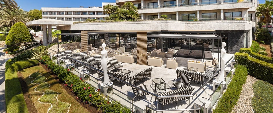 Serrano Palace ★★★★★ - Poolside cabana, beachfront location and five-star comforts in Mallorca. - Mallorca, Spain