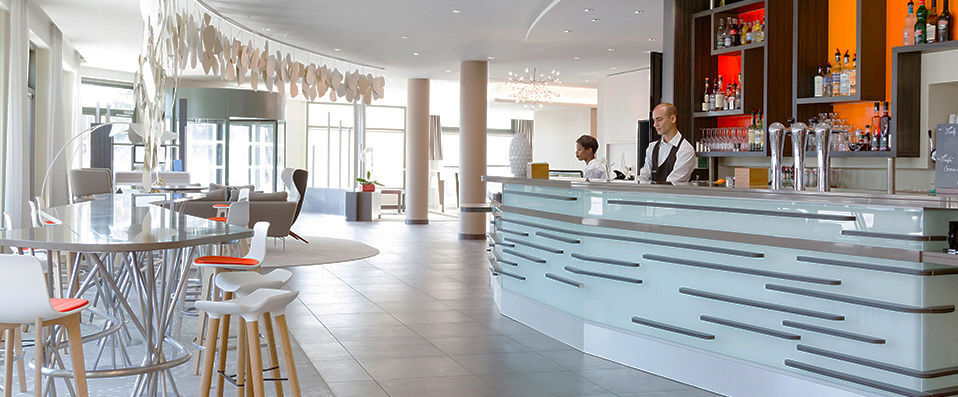 Novotel Paris Saint-Denis Stade Basilique ★★★★ - A sleek and contemporary stay just outside the capital. - Saint-Denis, France