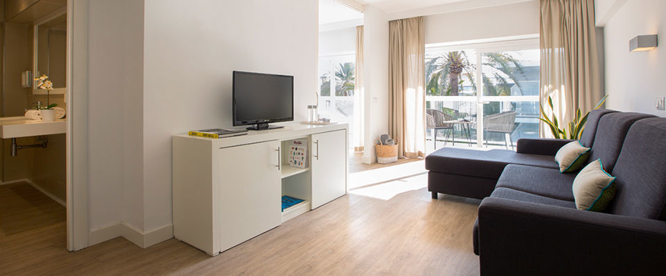Las Gaviotas Suites Hotel & Spa ★★★★ - Le paradis insulaire du farniente & du luxe. <b>Demi-pension offerte ! </b> - Majorque, Espagne