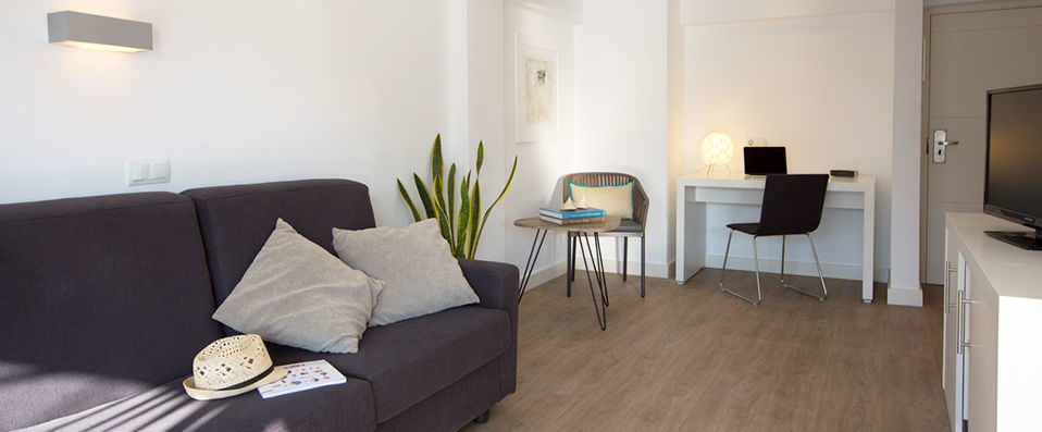 Las Gaviotas Suites Hotel & Spa ★★★★ - Le paradis insulaire du farniente & du luxe. <b>Demi-pension offerte ! </b> - Majorque, Espagne