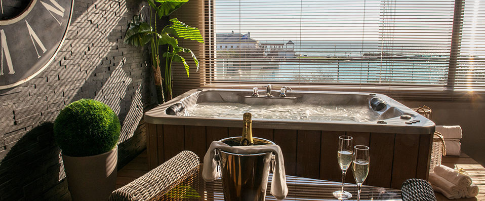 Hôtel Côte Ouest Thalasso & Spa Les Sables d’Olonne – MGallery ★★★★ - Last Minute - Great Gatsby glamour in beautiful Les Sables d’Olonne. - Les Sables-d’Olonne, France