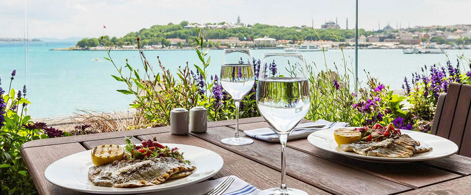 Novotel Istanbul Bosphorus Hotel ★★★★★ - Un refuge de luxe & de bien-être au cœur de la belle Istanbul. - Istanbul, Turquie