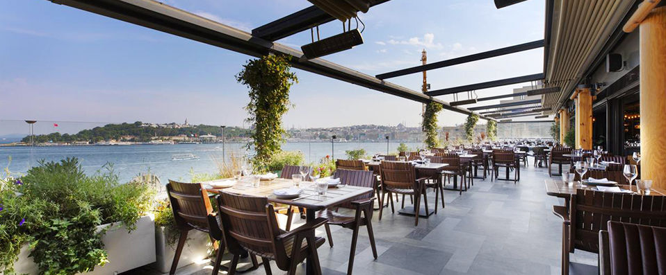 Novotel Istanbul Bosphorus Hotel ★★★★★ - Un refuge de luxe & de bien-être au cœur de la belle Istanbul. - Istanbul, Turquie