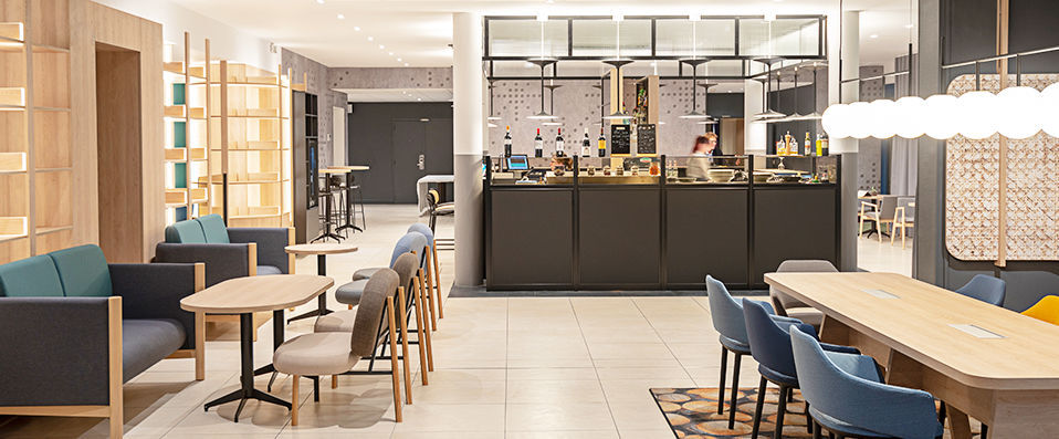  - Stylish comfort and excellent facilities five minutes from Blois’ historic centre. - Blois, France