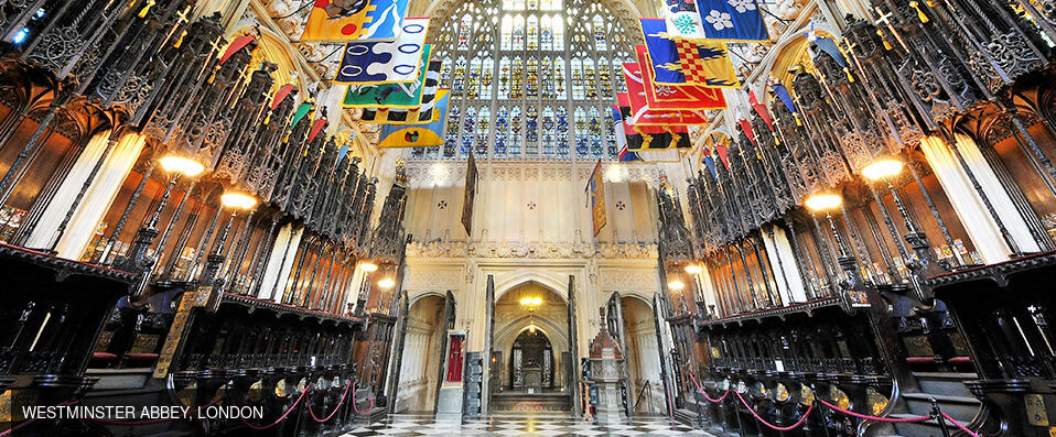 DoubleTree by Hilton London - Westminster ★★★★ - vintage bus tour and guided walking tour - Experience the magnificence of London from its very heart - London, United Kingdom