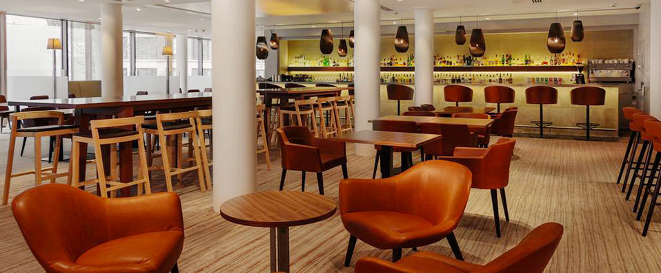 DoubleTree by Hilton London Westminster ★★★★ - Tour en bus vintage & visite guidée à pied - Escapade au cœur de Londres & découvertes culturelles. - Londres, Royaume-Uni