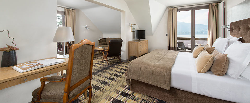 Auberge du Père Bise ★★★★ - An exclusive hotel set on Europe’s purest lake. - Annecy, France