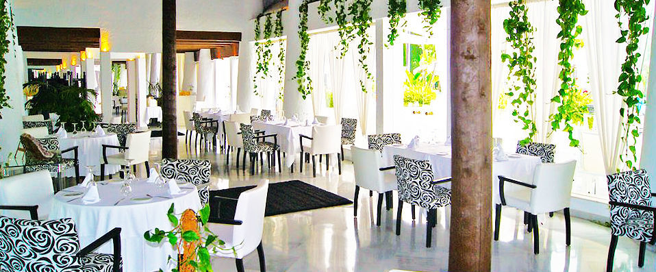 Hotel Suites Albayzin Del Mar ★★★★ - Soleil & bouillon de culture dans la péninsule ibérique. <b>Demi-pension incluse !</b> - Andalousie, Espagne