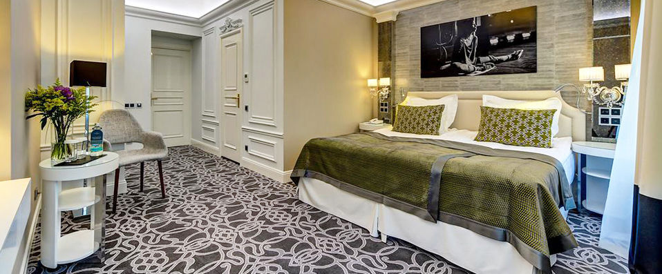 Golden Triangle Boutique Hotel ★★★★ - Sweeping luxury in the heart of Russia’s most romantic city. - St Petersburg, Russia