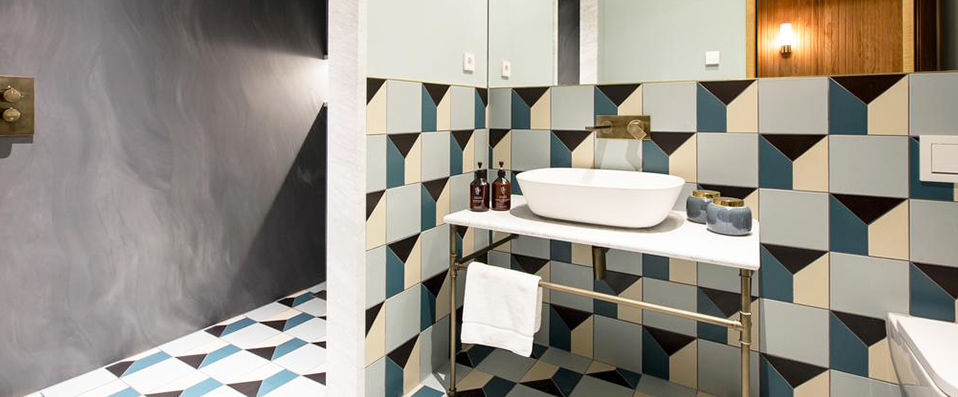 Hotel Twenty Eight ★★★★ - Stylish apartments with home comforts in super-cool Amsterdam - Amsterdam, Netherlands