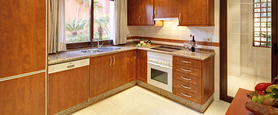 Vasari Resort - Luxurious apartments on the dazzling and picturesque Costa del Sol - Marbella, Spain