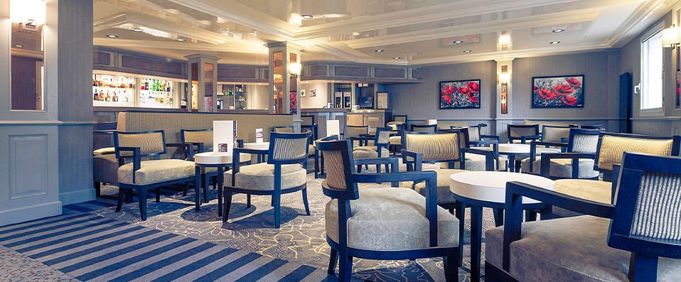 Mercure Rouen Champ-de-Mars ★★★★ - Last Minute - Escape to Normandy’s City of a Hundred Spires. - Rouen, France