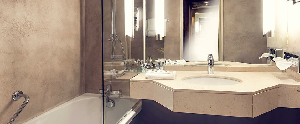 Mercure Rouen Champ-de-Mars ★★★★ - Last Minute - Escape to Normandy’s City of a Hundred Spires. - Rouen, France