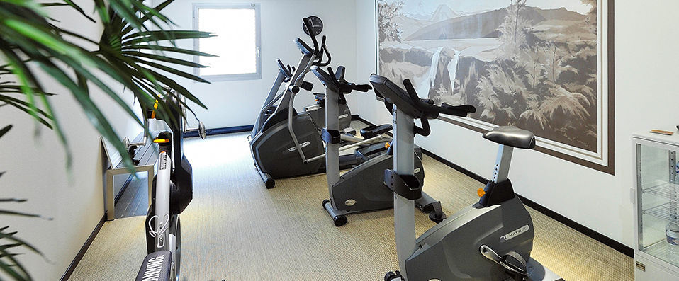 Mercure Rouen Champ-de-Mars ★★★★ - Last Minute - Escape to Normandy’s City of a Hundred Spires. - Rouen, France