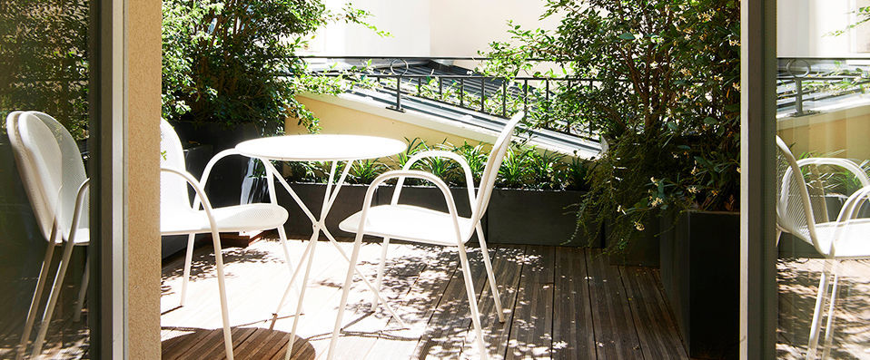  - A well-connected hub with chic decor in urban Paris. - Paris, France