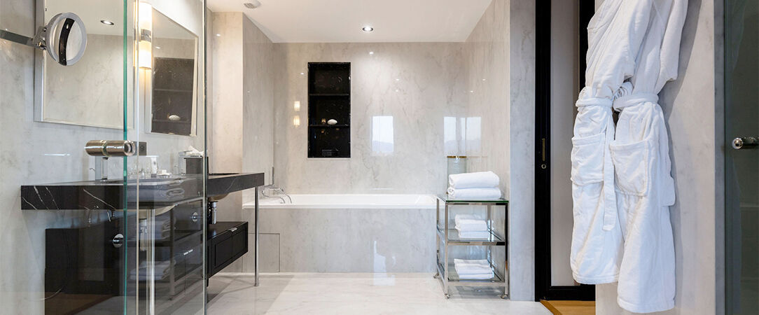 Hotel Le Touring ★★★★ - Iconic 5-star Art Deco hotel on the Côte d’Azur - Saint-Raphaël, France