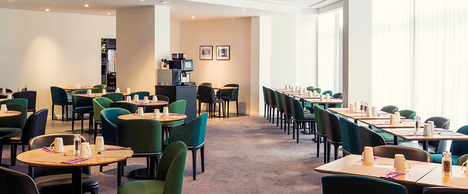 Mercure Paris Boulogne ★★★★ - Contemporary hotel ideal for lovers of the beautiful game. - Paris, France