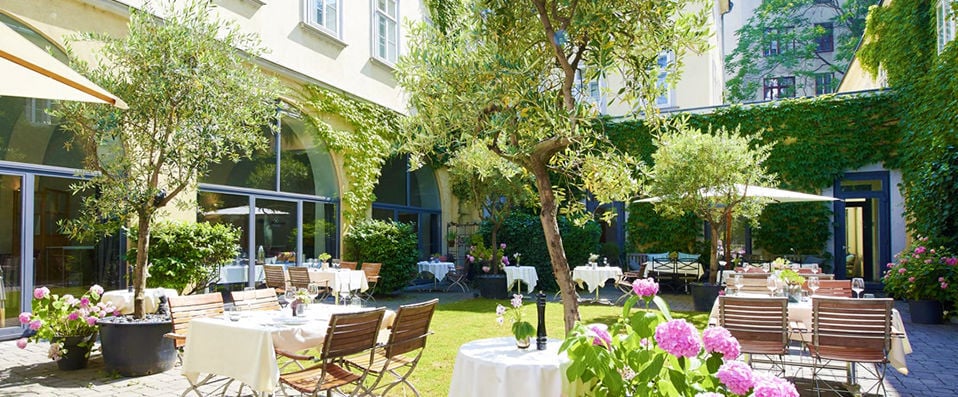 Das Triest Hotel ★★★★★ - Five-star luxury in Vienna’s trendy and buzzing Freihaus quarter. - Vienna, Austria