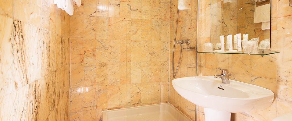 Hôtel Daunou Opéra - Stylish, central hub from which to explore Paris’ sights - Paris, France
