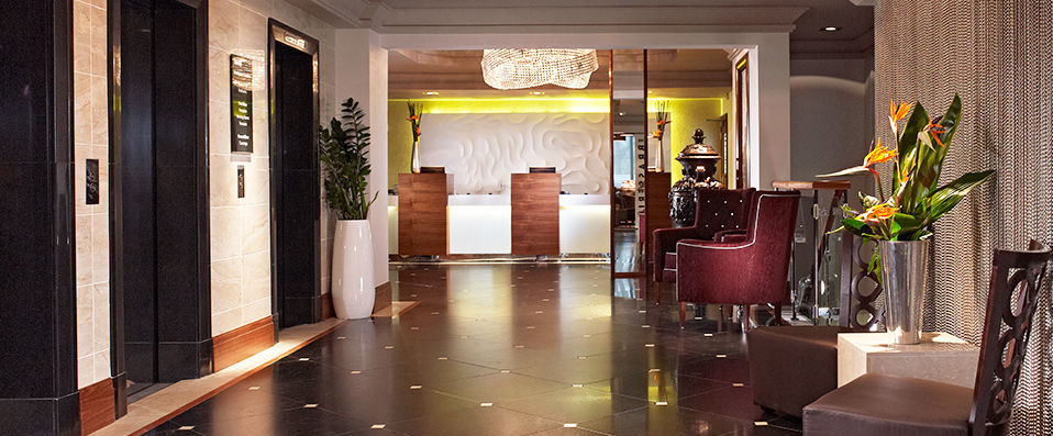Thistle Kensington Gardens ★★★★ - Contemporary hotel near London’s royal palaces and parks. - London, United Kingdom