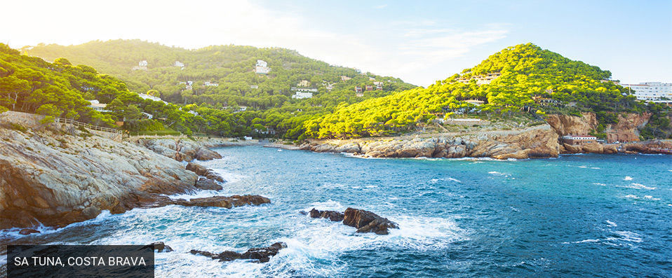 - Contemporary accommodation in a charming medieval town. - Costa Brava, Spain