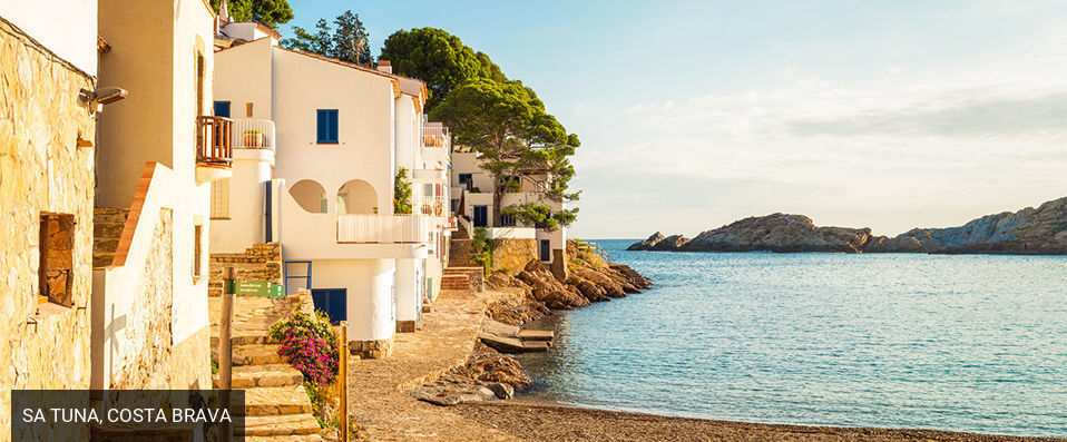  - Contemporary accommodation in a charming medieval town. - Costa Brava, Spain