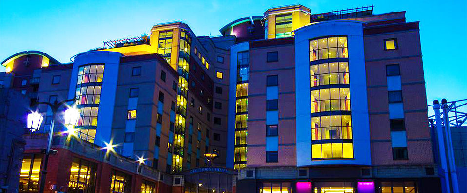 Découverte de Londres depuis l’hôtel Millennium & Copthorne Hotels at Chelsea Football Club ★★★★ - Activités & découvertes : Londres s’offre à vous pour un séjour exceptionnel. - Londres, Royaume-Uni