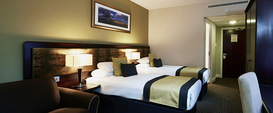 Découverte de Londres depuis l’hôtel Millennium & Copthorne Hotels at Chelsea Football Club ★★★★ - Activités & découvertes : Londres s’offre à vous pour un séjour exceptionnel. - Londres, Royaume-Uni