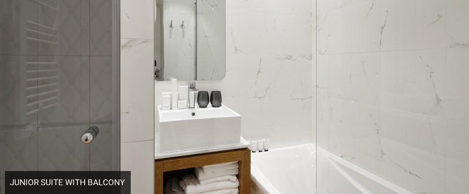 Hôtel Petit Lafayette Paris ★★★★ - Perfect Parisian cocoon in the heart of the 9th arrondissement. - Paris, France