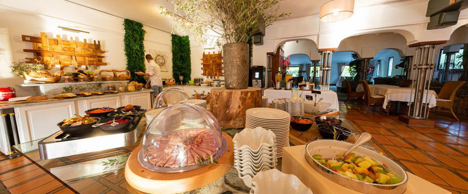 Hotel Le Roi Théodore★★★★ Restaurant & SPA - Peaceful paradise on the outskirts of Porto-Vecchio. - Porto-Vecchio, France