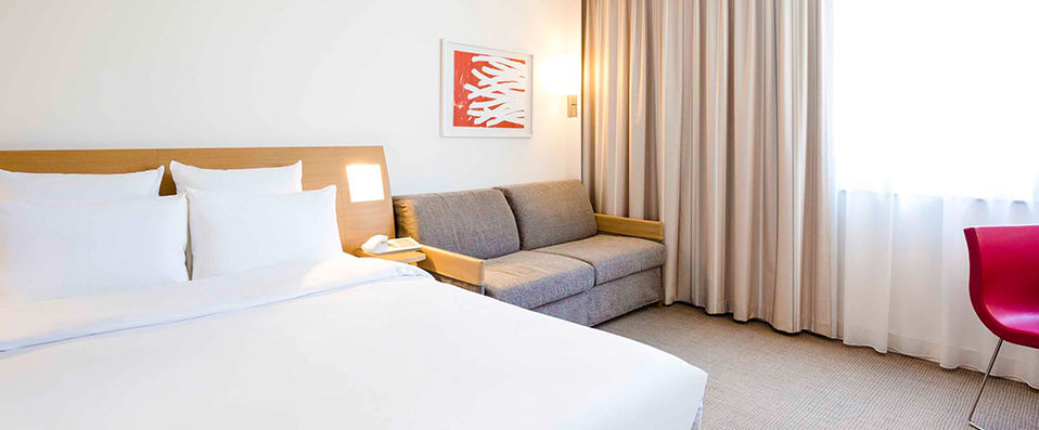 Novotel Lille Centre Gares ★★★★ - Last Minute - Modern comfort in the heart of Lille. - Lille, France