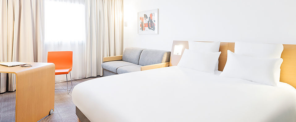 Novotel Lille Centre Gares ★★★★ - Last Minute - Modern comfort in the heart of Lille. - Lille, France