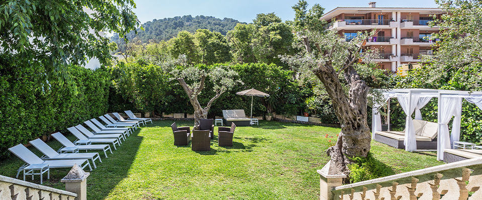 FERGUS Style Soller Beach ★★★★ - Magical Mallorcan setting nestled between the sea and mountains - Mallorca, Spain