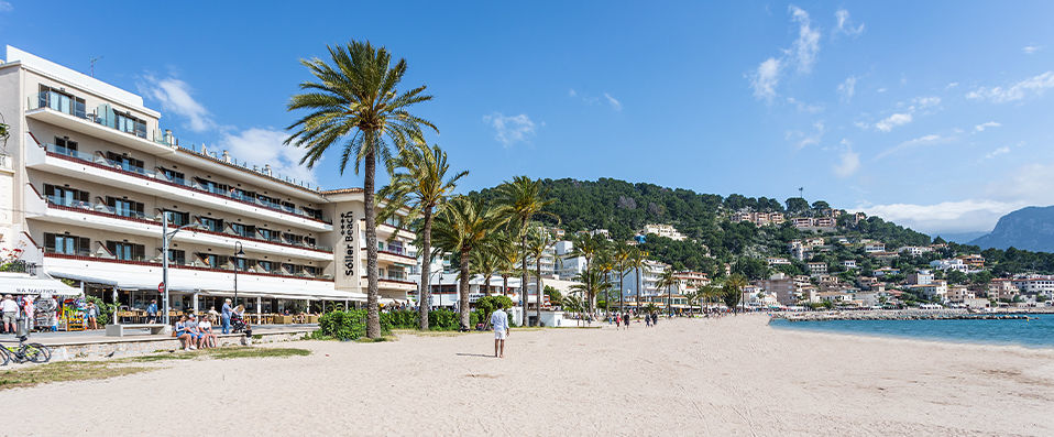FERGUS Style Soller Beach ★★★★ - Magical Mallorcan setting nestled between the sea and mountains - Mallorca, Spain