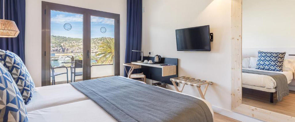 FERGUS Style Soller Beach ★★★★ - Magical Mallorcan setting nestled between the sea and mountains - Mallorca, Spain