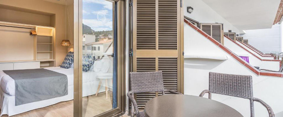 FERGUS Style Soller Beach ★★★★ - Magical Mallorcan setting nestled between the sea and mountains - Mallorca, Spain