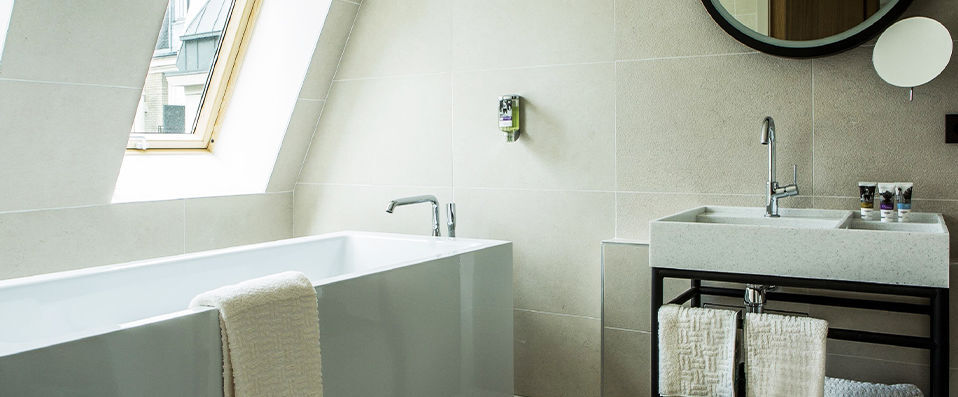 Mercure Paris 17 Batignolles ★★★★ - Last Minute - Fabulously luxurious address in Paris’ 17th arrondissement. - Paris, France