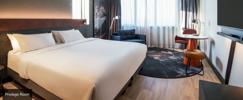 Mercure Hotel Amsterdam City ★★★★ - Shades of violet, amber and sapphire paint the city of Amsterdam. - Amsterdam, Netherlands