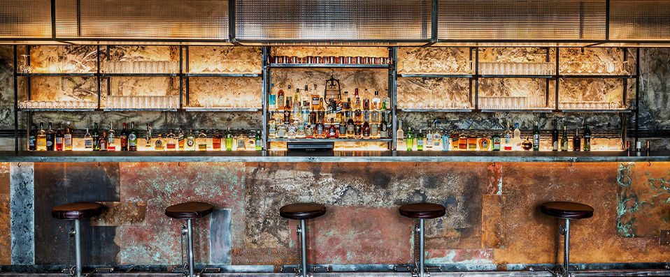 Kube Paris Hotel & Ice Bar ★★★★ - Cutting-edge technology and world-class style in Paris. - Paris, France